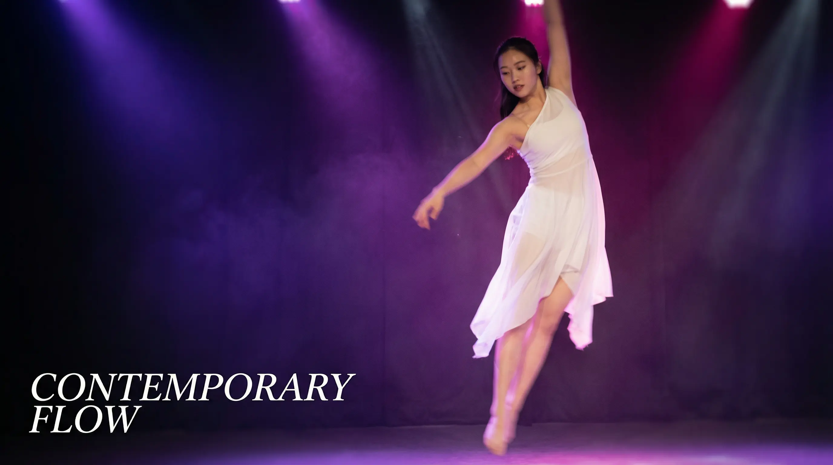 萝莉岛舞蹈视频表演